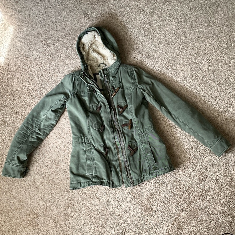 GUC Abercrombie and fitch sherpa jacket size small
